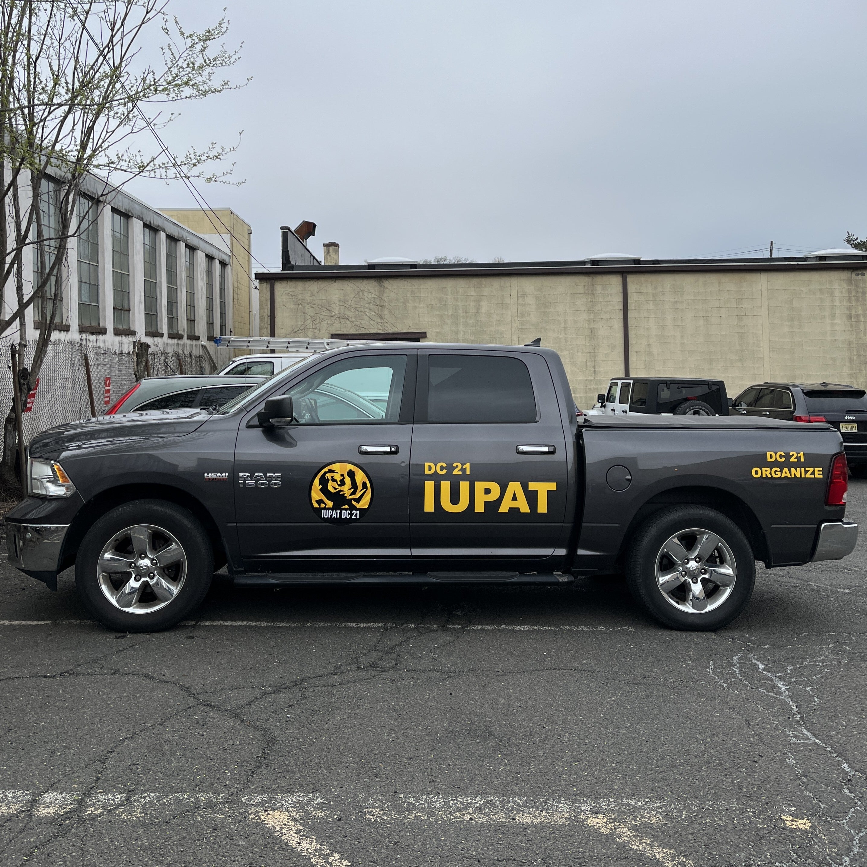 Vehicle Lettering That Supports Your Brand