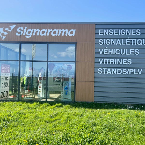 Enseigne et décoration bâtiment en lettres alu découpées