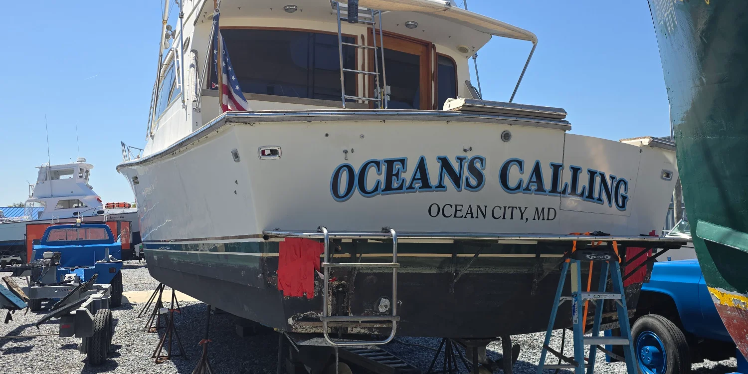 Boat Wraps & Graphics