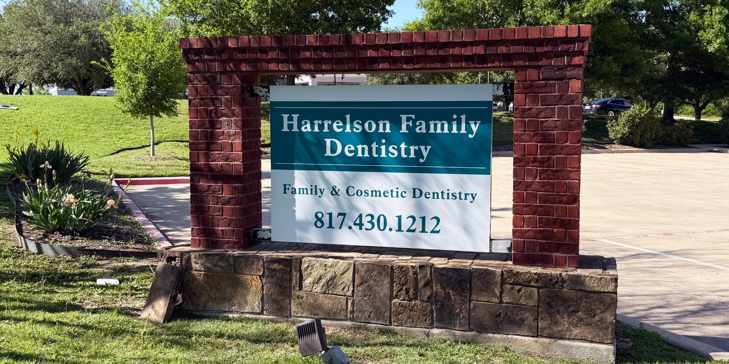 Custom Outdoor Signs for Business