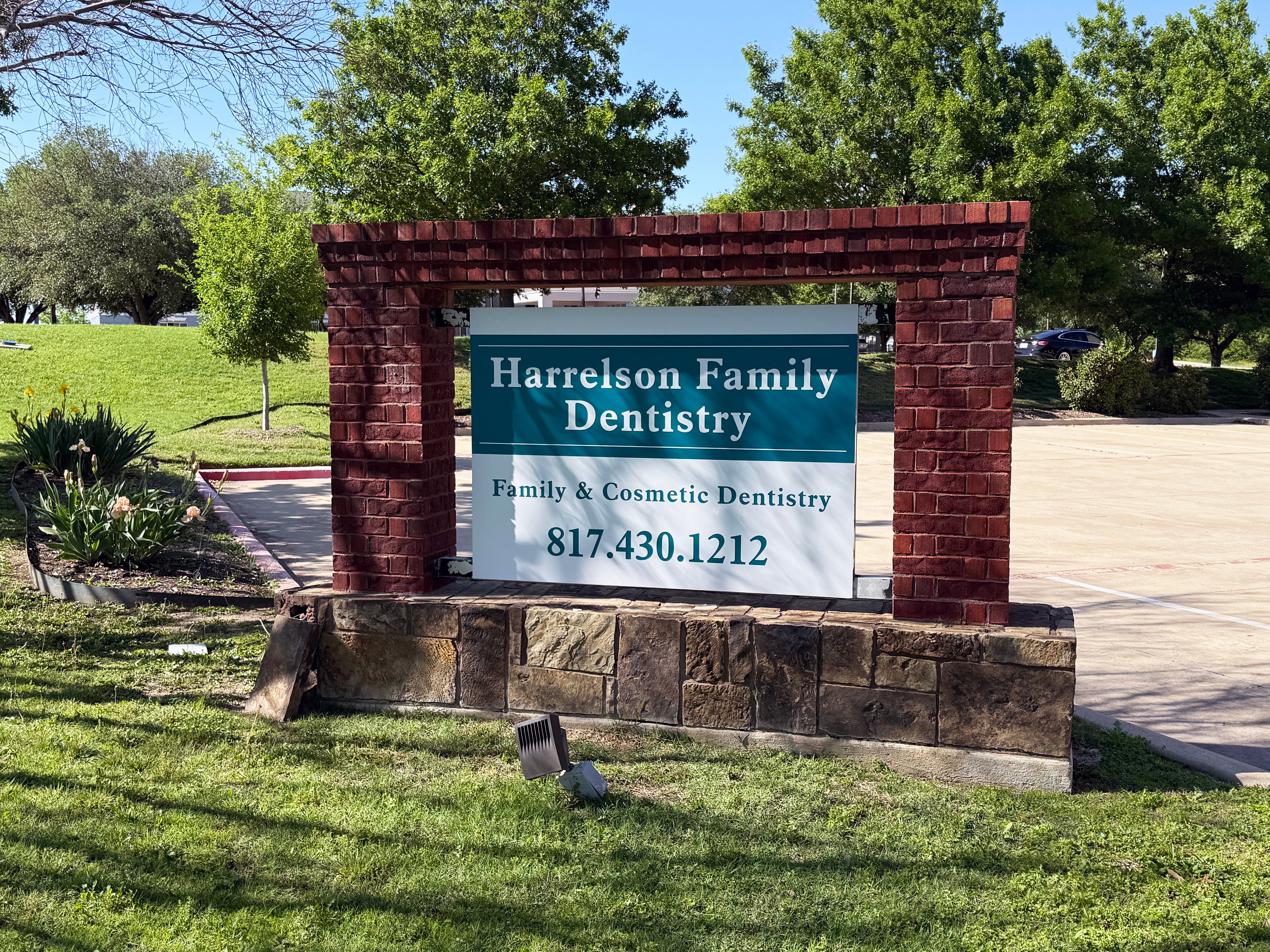 Apartment Complex Signage Made Simple: Tips for Property Managers in Grapevine Texas