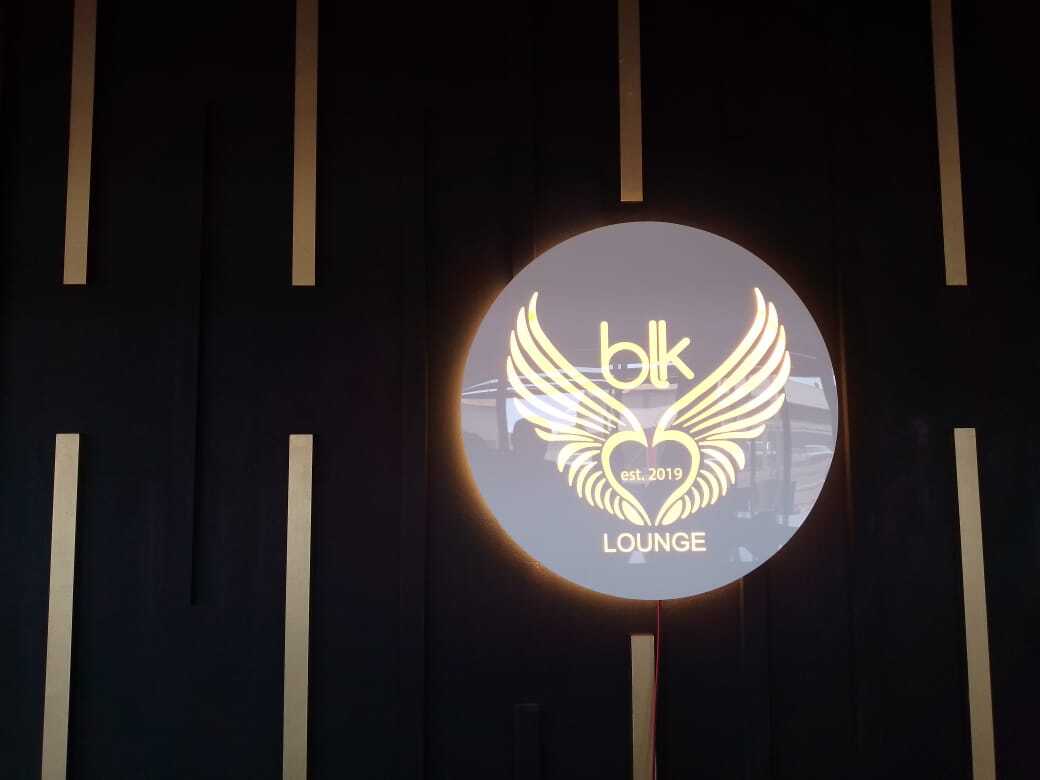 BLK Lounge Lighting Up in Style
