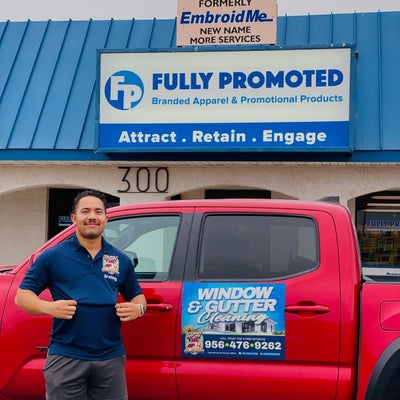 https://cdn.gorilladash.com/images/media/16926129/fully-promoted-usa-custom-vinyl-polo-square-681549948d42e.jpg?auto=webp&crop=1%3A1%2Csmart&width=400