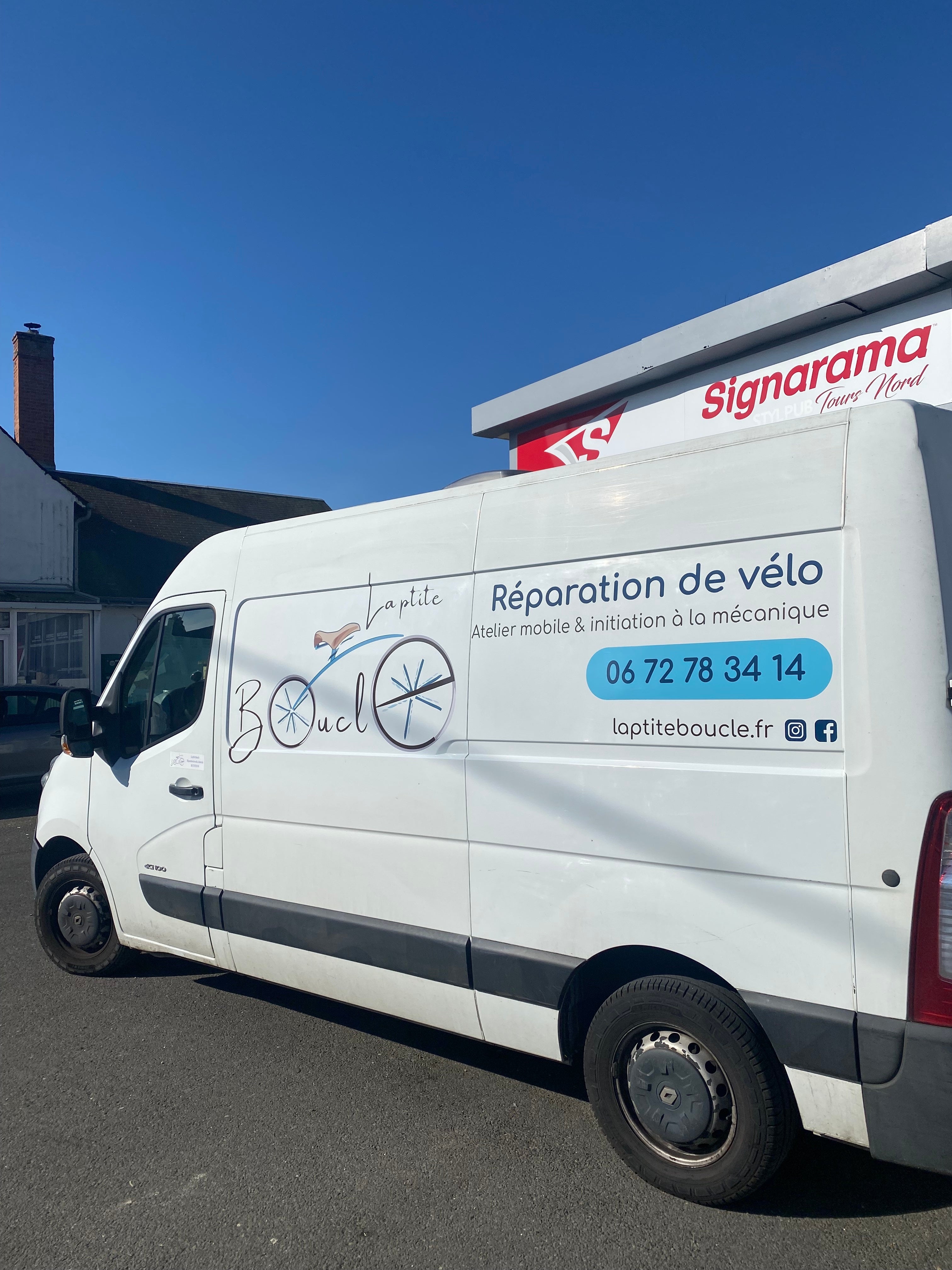 Marquage véhicule pour réparatrice de vélo – Tours et alentours