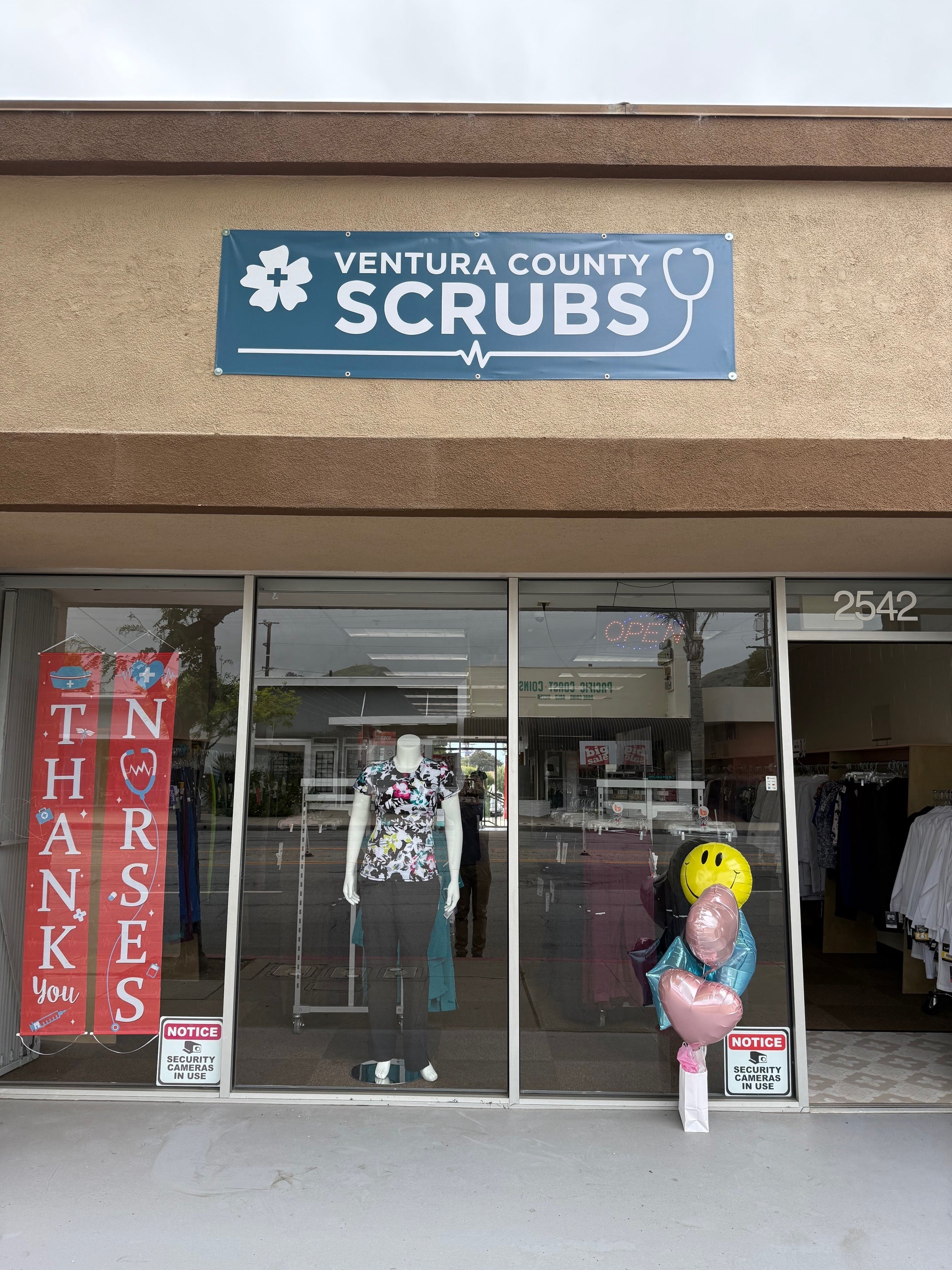 Ventura County Scrubs Custom Sign & Banner Installation | Signarama