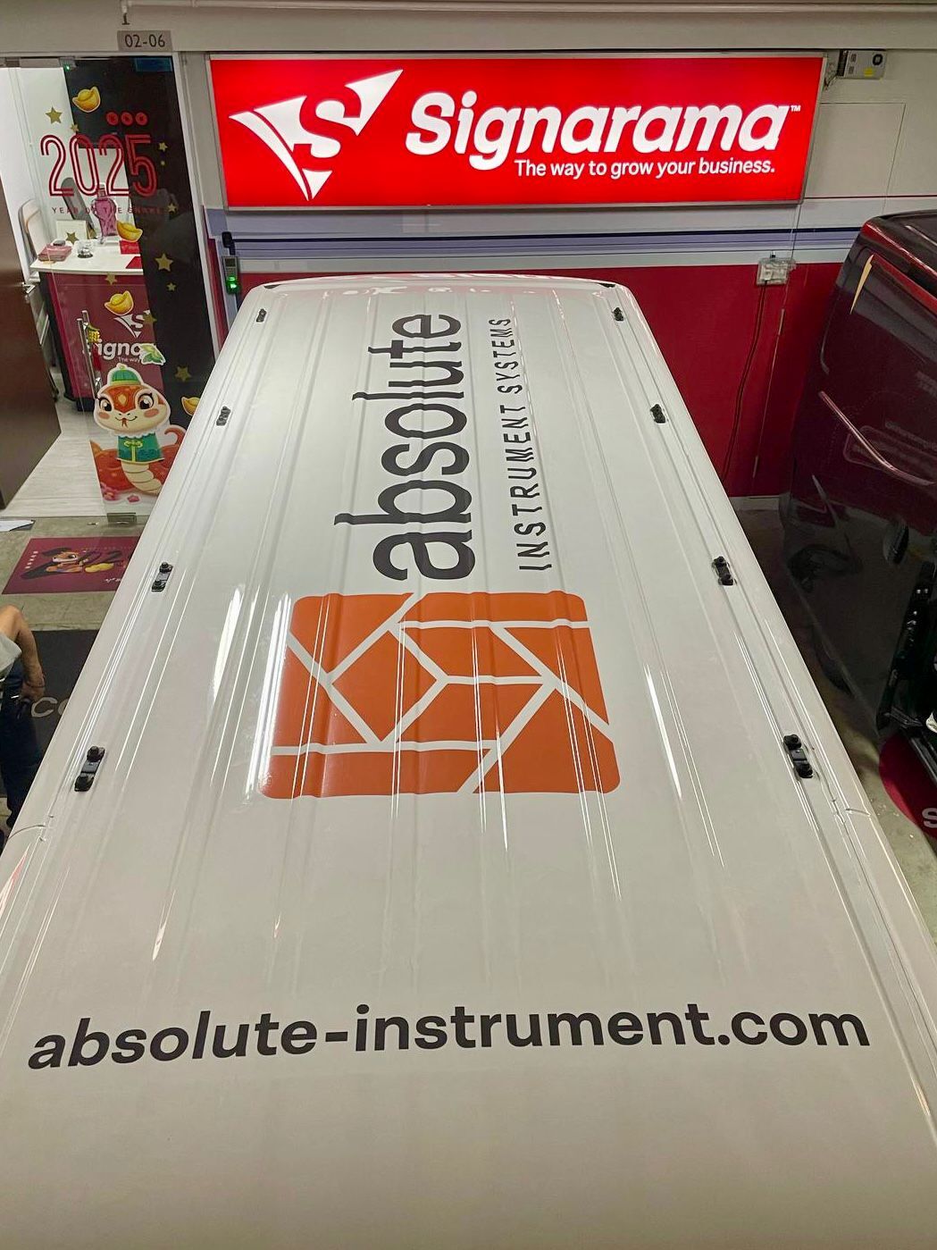 Maximize Brand Exposure with High-Quality Van Wraps!