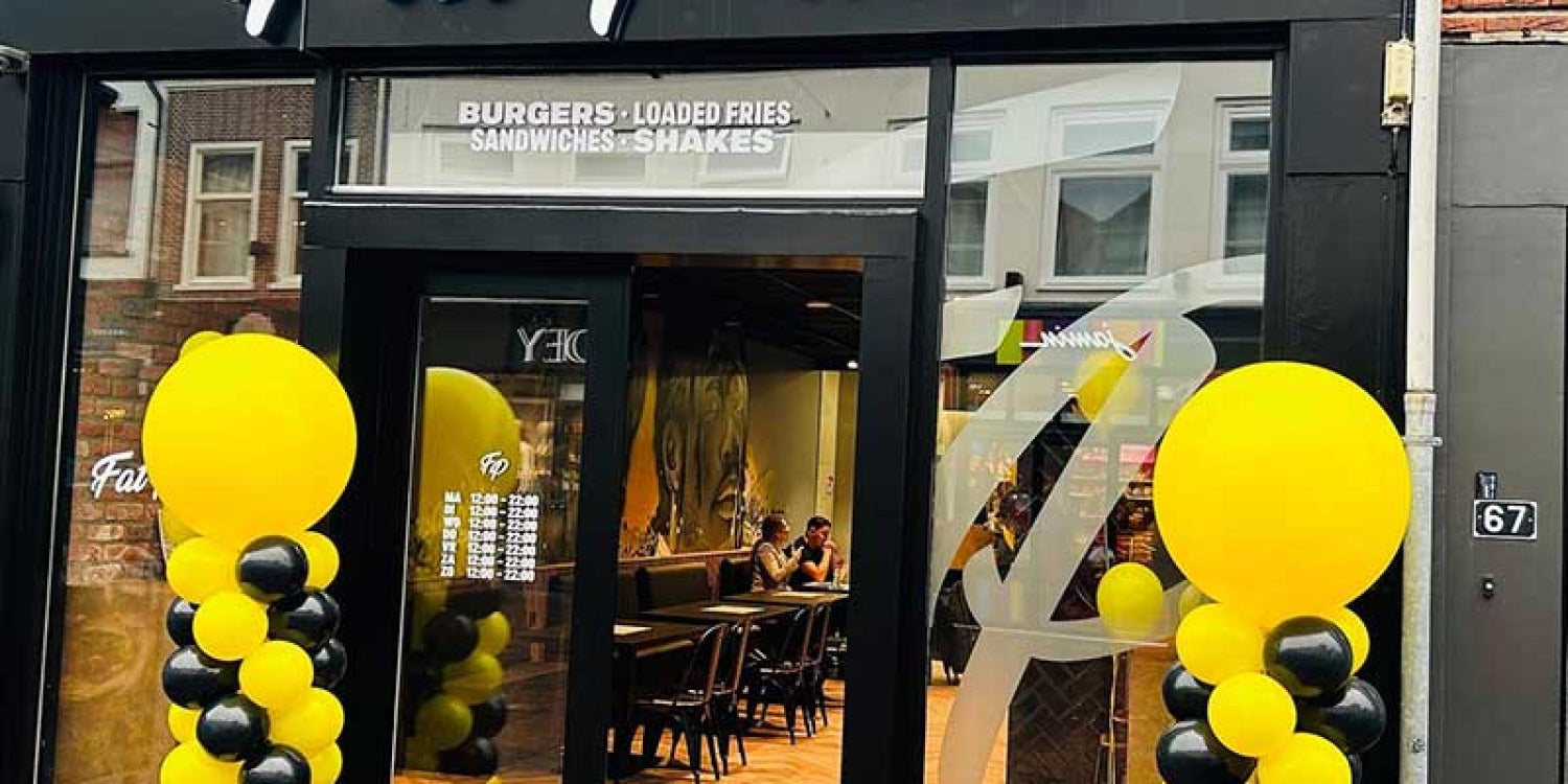 Fat Phill's Makes Mouthwatering Move to Ireland: Smash Burgers and Loaded Fries Headed to Dublin's Temple Bar