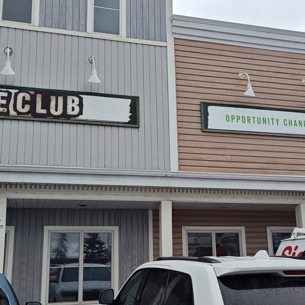 Signage Update For BGC Cochrane - The Club