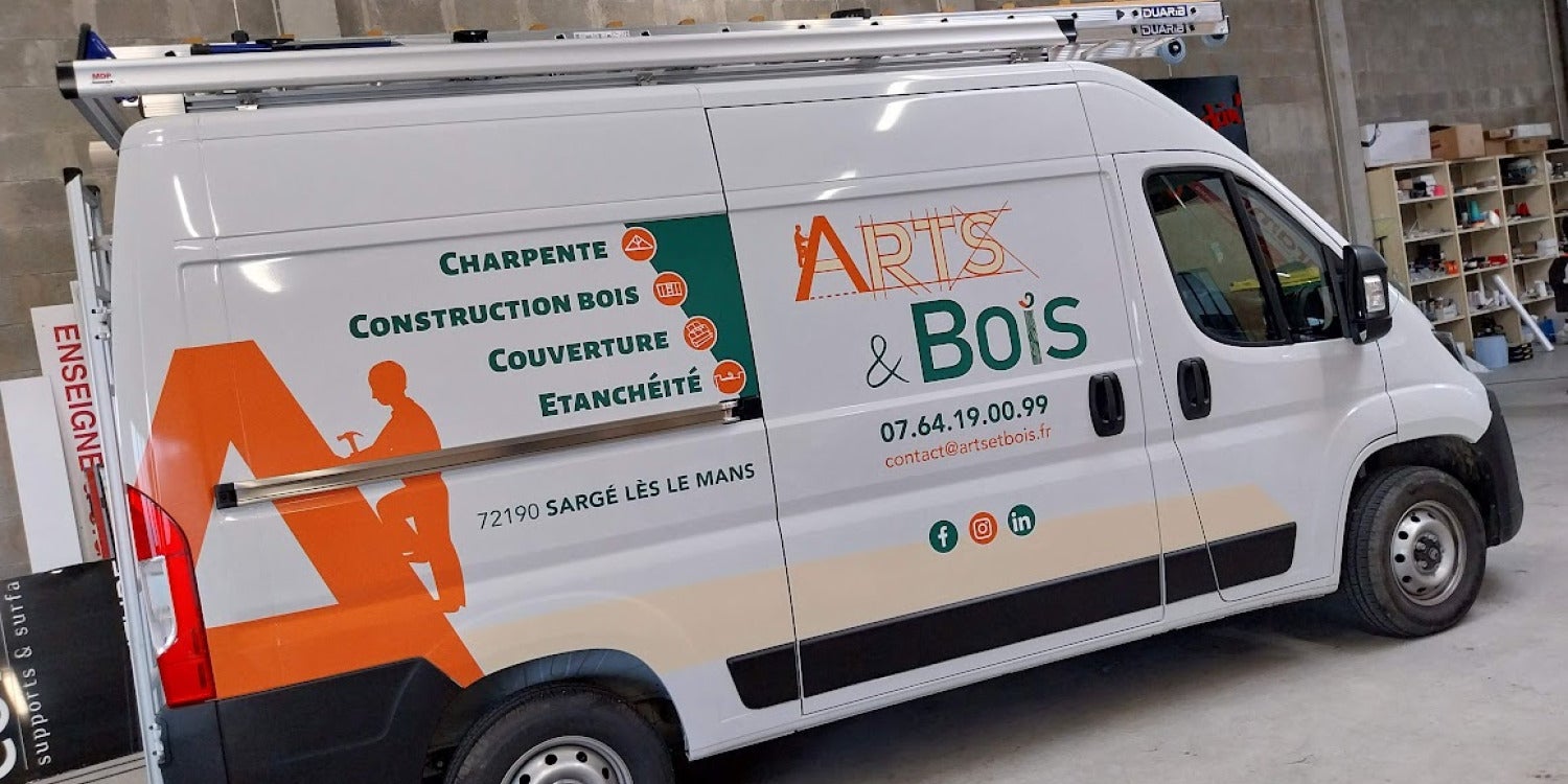 Décoration d'un véhicule utilitaire