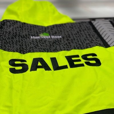 https://cdn.gorilladash.com/images/media/16996601/fully-promoted-usa-stay-warm-and-stay-branded-this-season-square-682634fd0c29a.jpg?auto=webp&crop=1%3A1%2Csmart&width=400