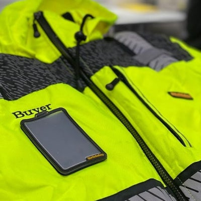 https://cdn.gorilladash.com/images/media/16996614/fully-promoted-usa-stay-warm-and-stay-branded-this-season-square-6826358897847.jpg?auto=webp&crop=1%3A1%2Csmart&width=400