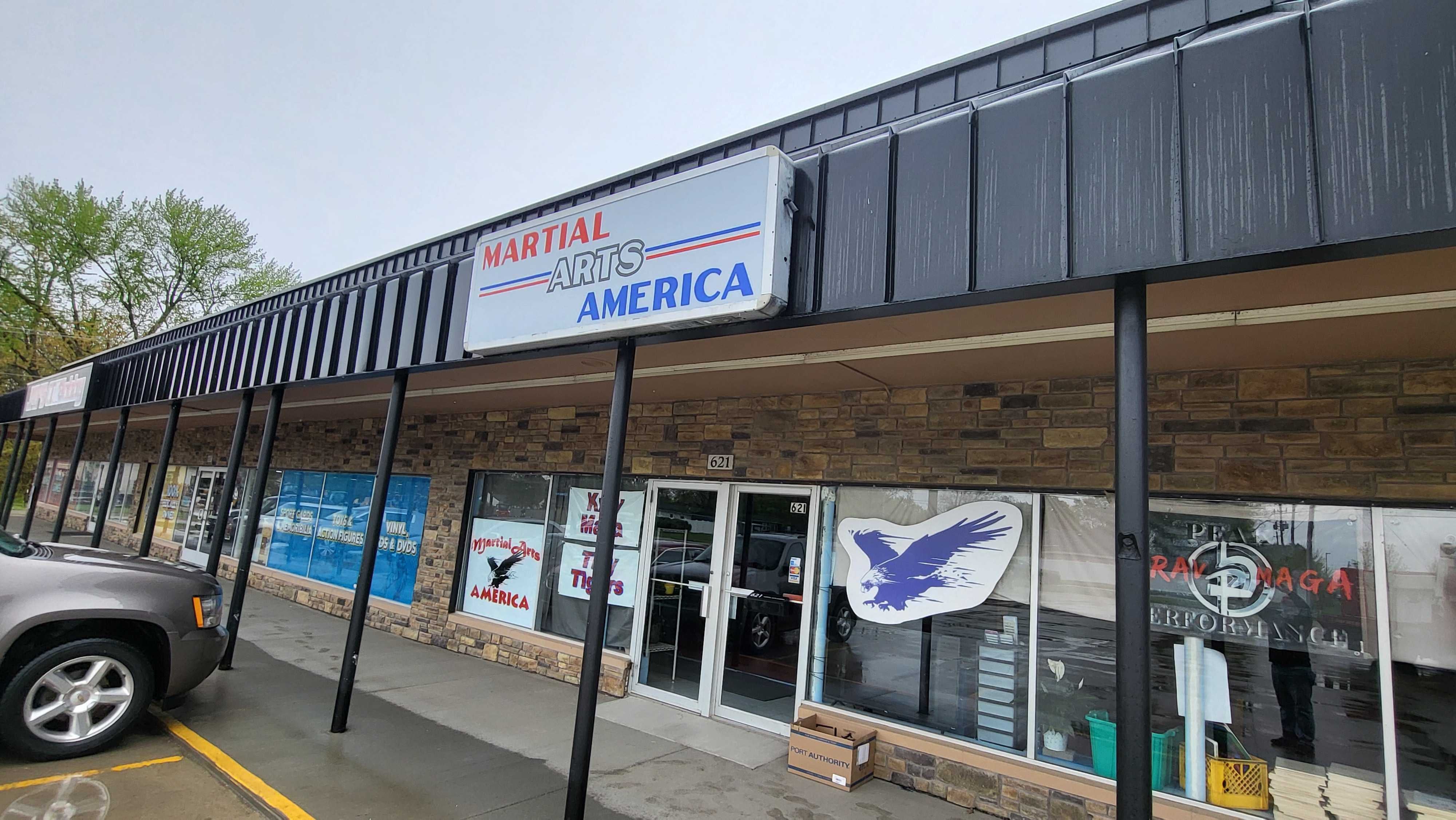 Business & Company Signs