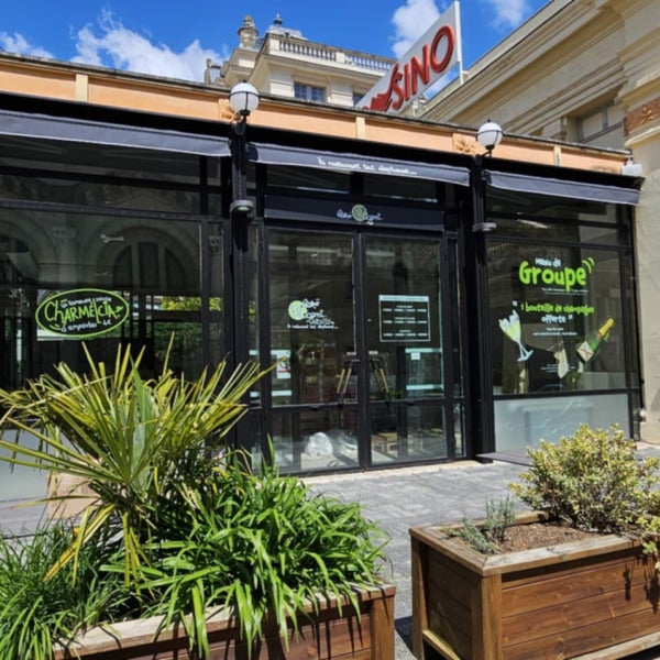 Châtel-Guyon - Signalétique vitrine pour le Bistro Régent