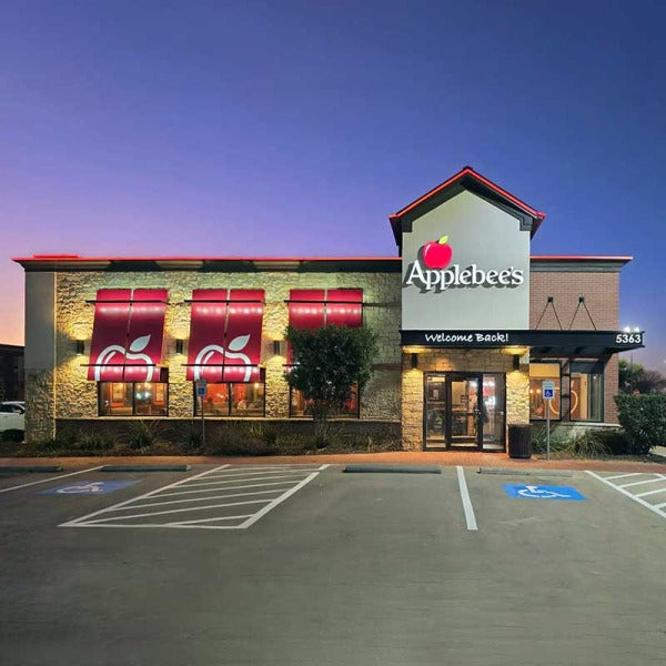 Applebee's Serves Up Cheeseburger Delight for Just $8.99 Applebee's Serves Up Cheeseburger Delight for Just $8.99