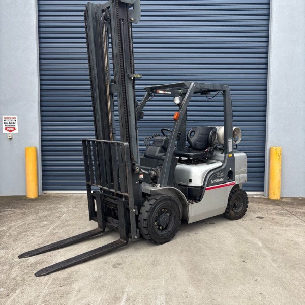 Used Nissan LPG Forklift #W286