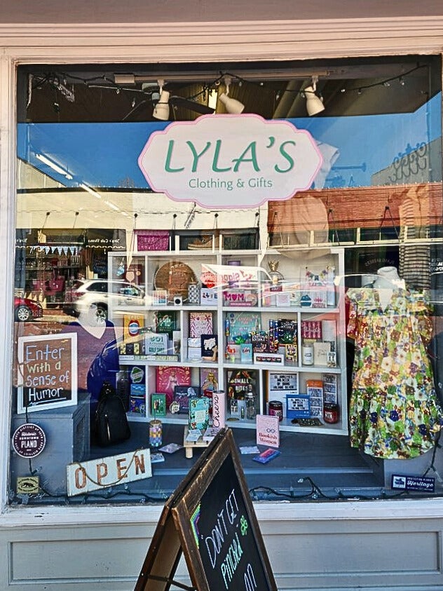 Window Graphics for Storefronts: Affordable Branding That Works