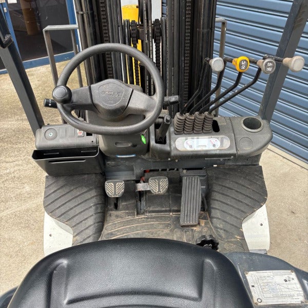 Used TCM LPG Forklift #W292