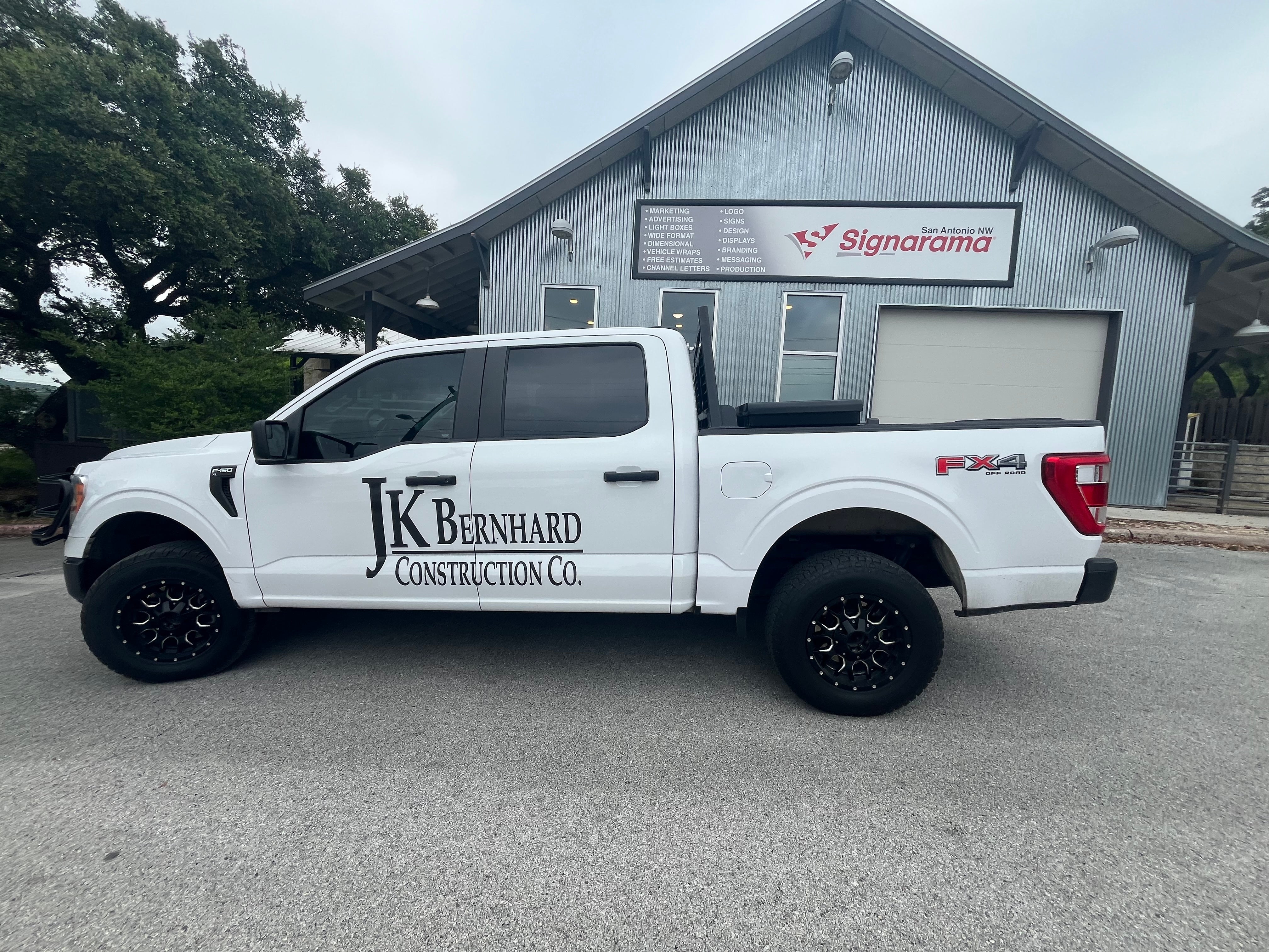 Why Vehicle Spot Graphics Are One of the Smartest Investments for Your Business