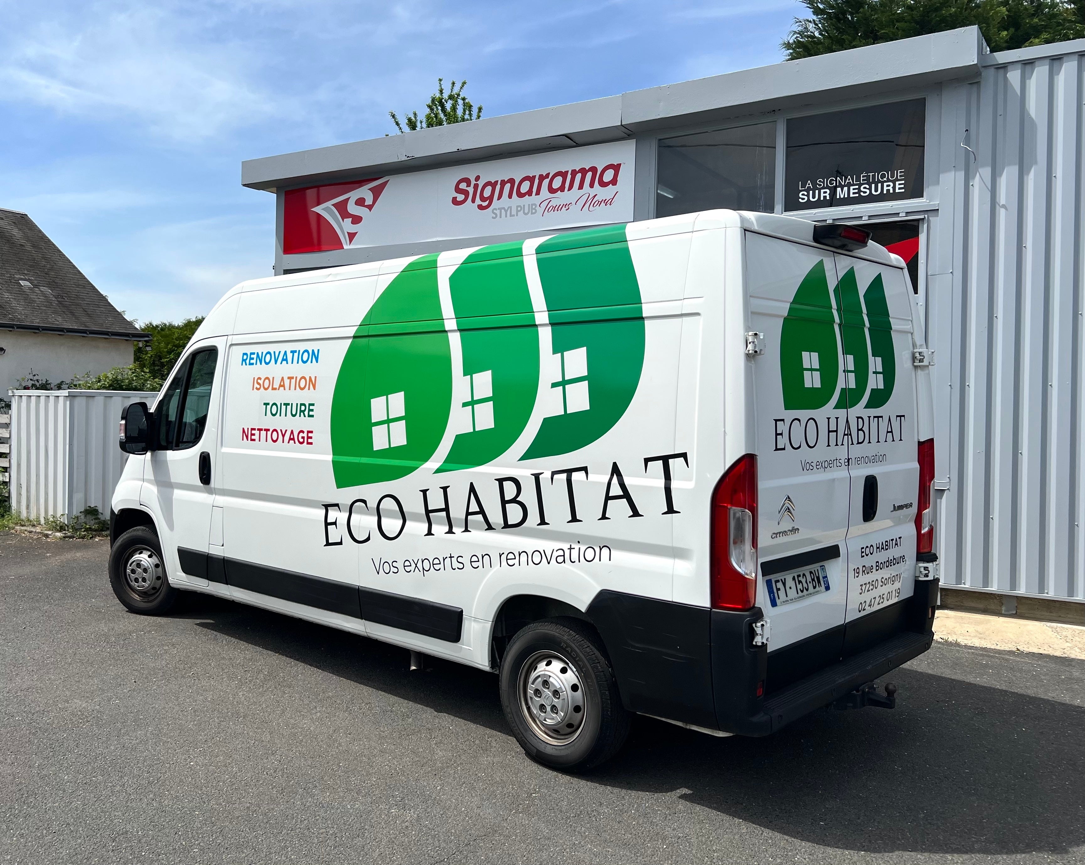Marquage de véhicules pour une entreprise de rénovation écologique en Indre-et-Loire