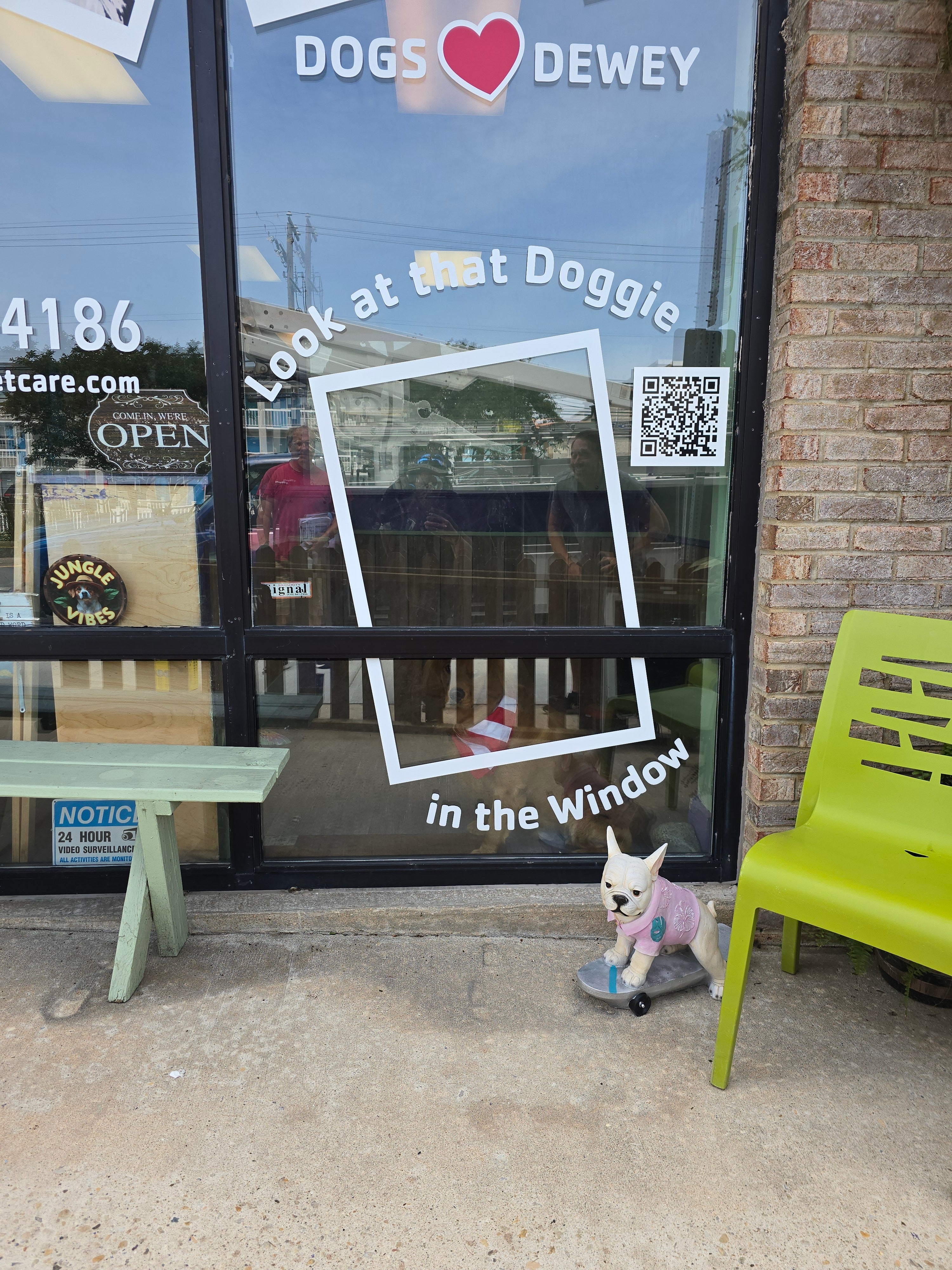 Jungle Jim's Total Pet Care Fresh New Look