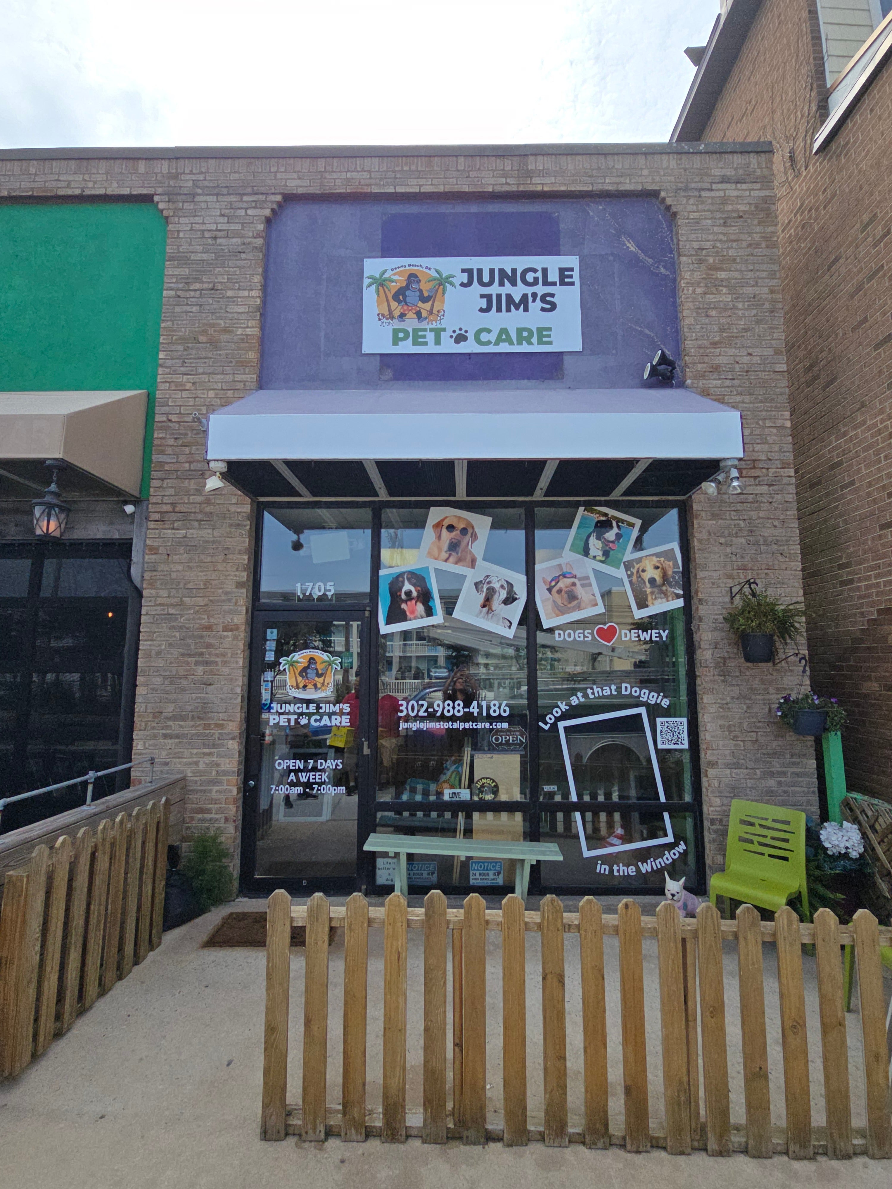 Jungle Jim's Total Pet Care Fresh New Look