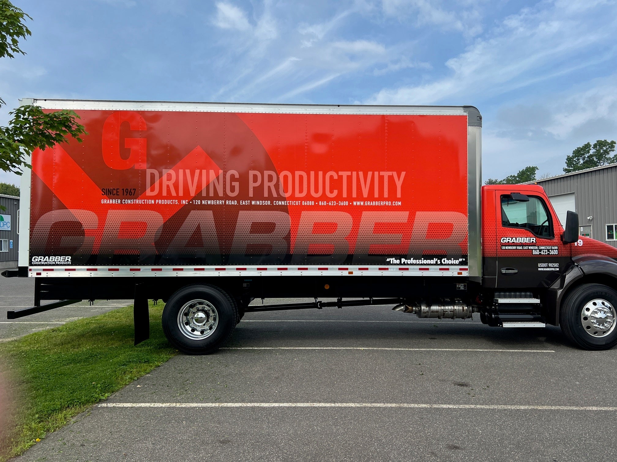 Grabber Construction Products, 26' Trailer & Cab wrap