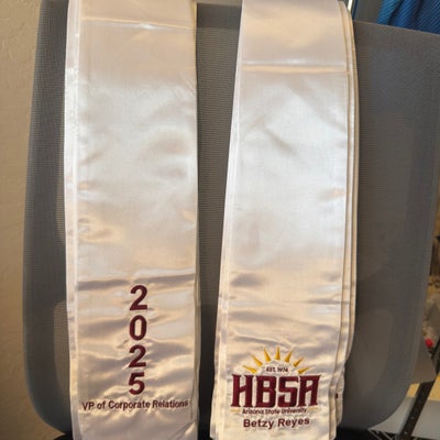 https://cdn.gorilladash.com/images/media/17140082/fully-promoted-usa-graduation-stole-for-asu-square-683dcdb2da770.jpg?auto=webp&crop=1%3A1%2Csmart&width=400