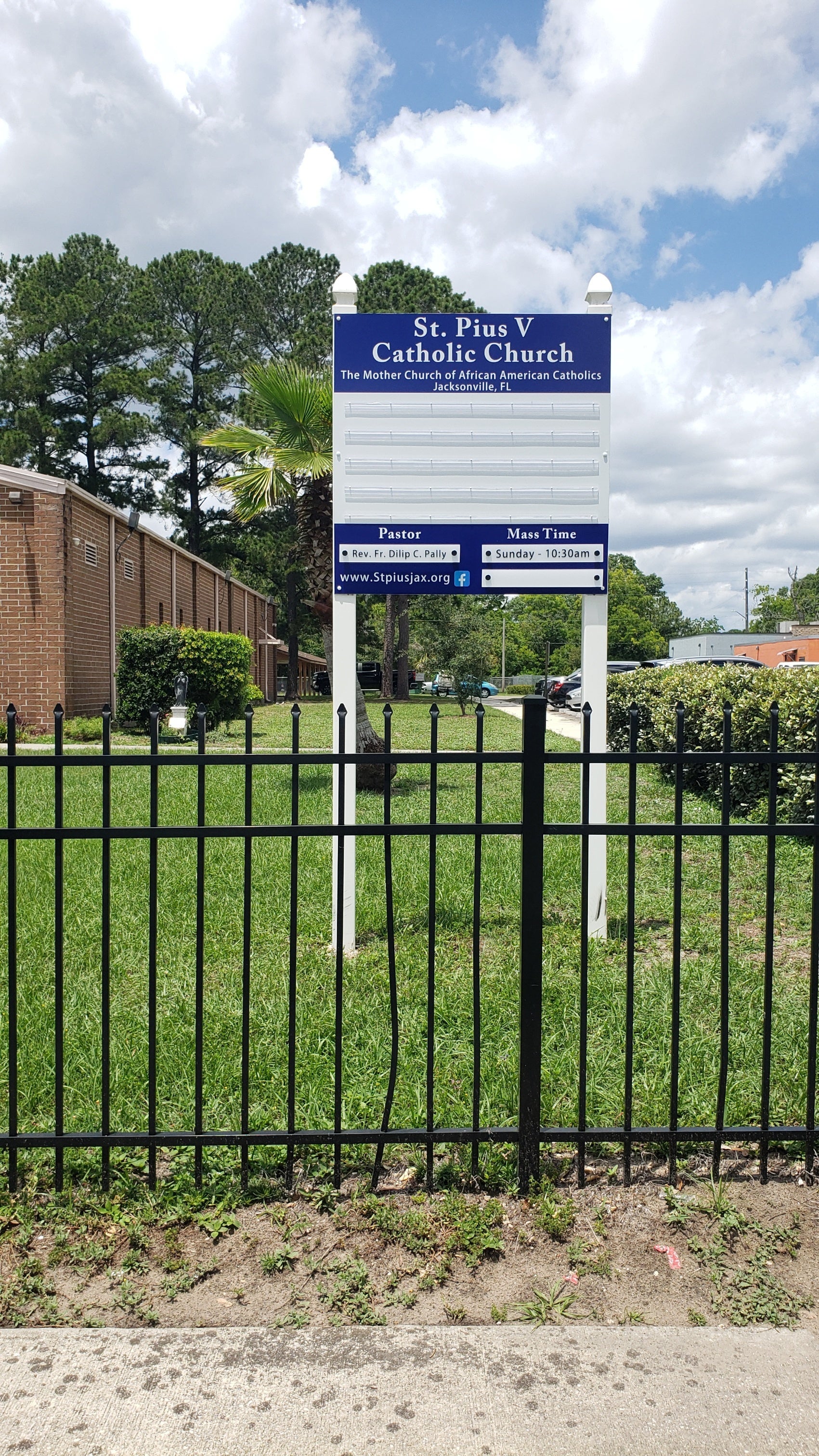 St. Pius catholic Church