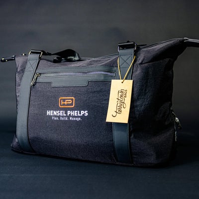 https://cdn.gorilladash.com/images/media/17142589/fully-promoted-usa-mm-0525-branded-bag-square-6843086a80c91.jpg?auto=webp&crop=1%3A1%2Csmart&width=400