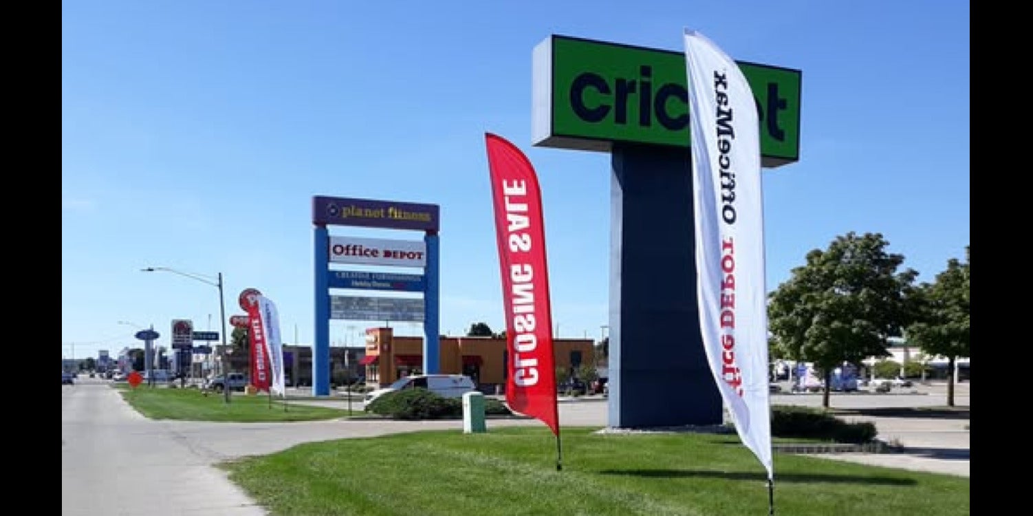 Feather Flags & Teardrop Banners