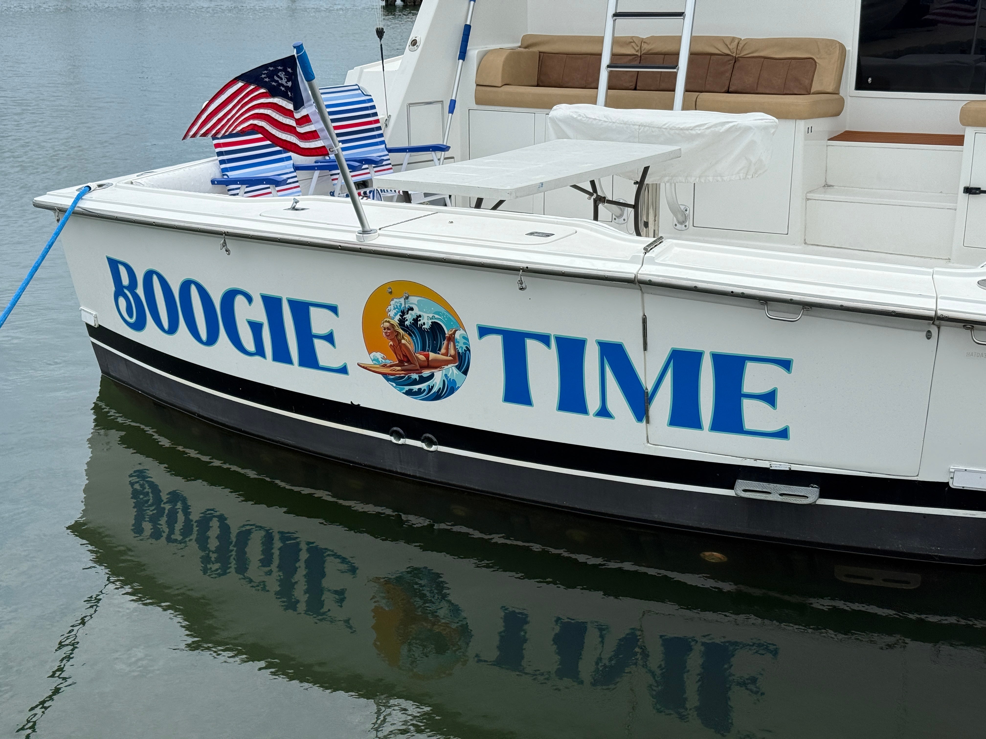Custom Boat Graphics in Charleston, SC