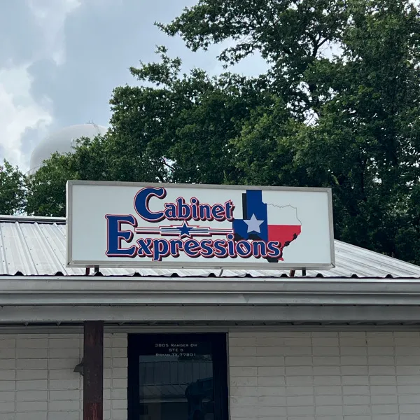 Cabinet Expressions Store Signage