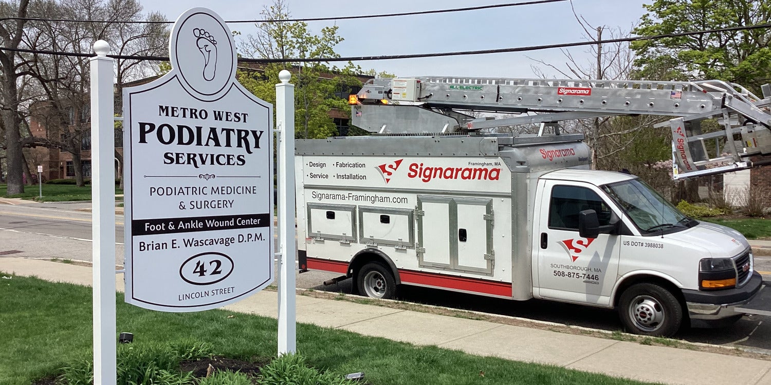 Custom Outdoor Signs for Business