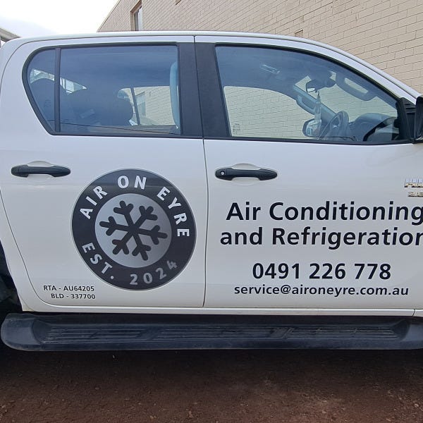 Cowell vehicle graphics