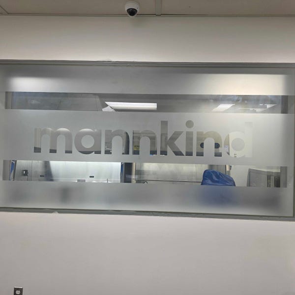 Mankind Window Graphics