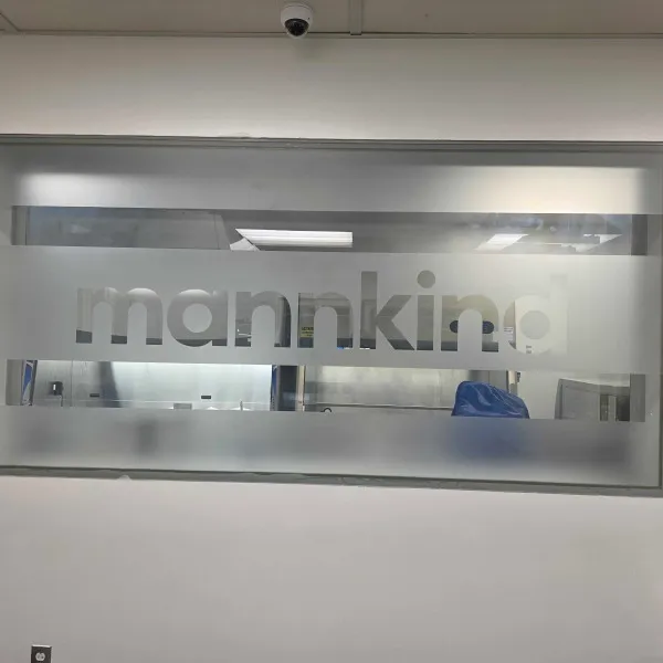 Mankind Window Graphics