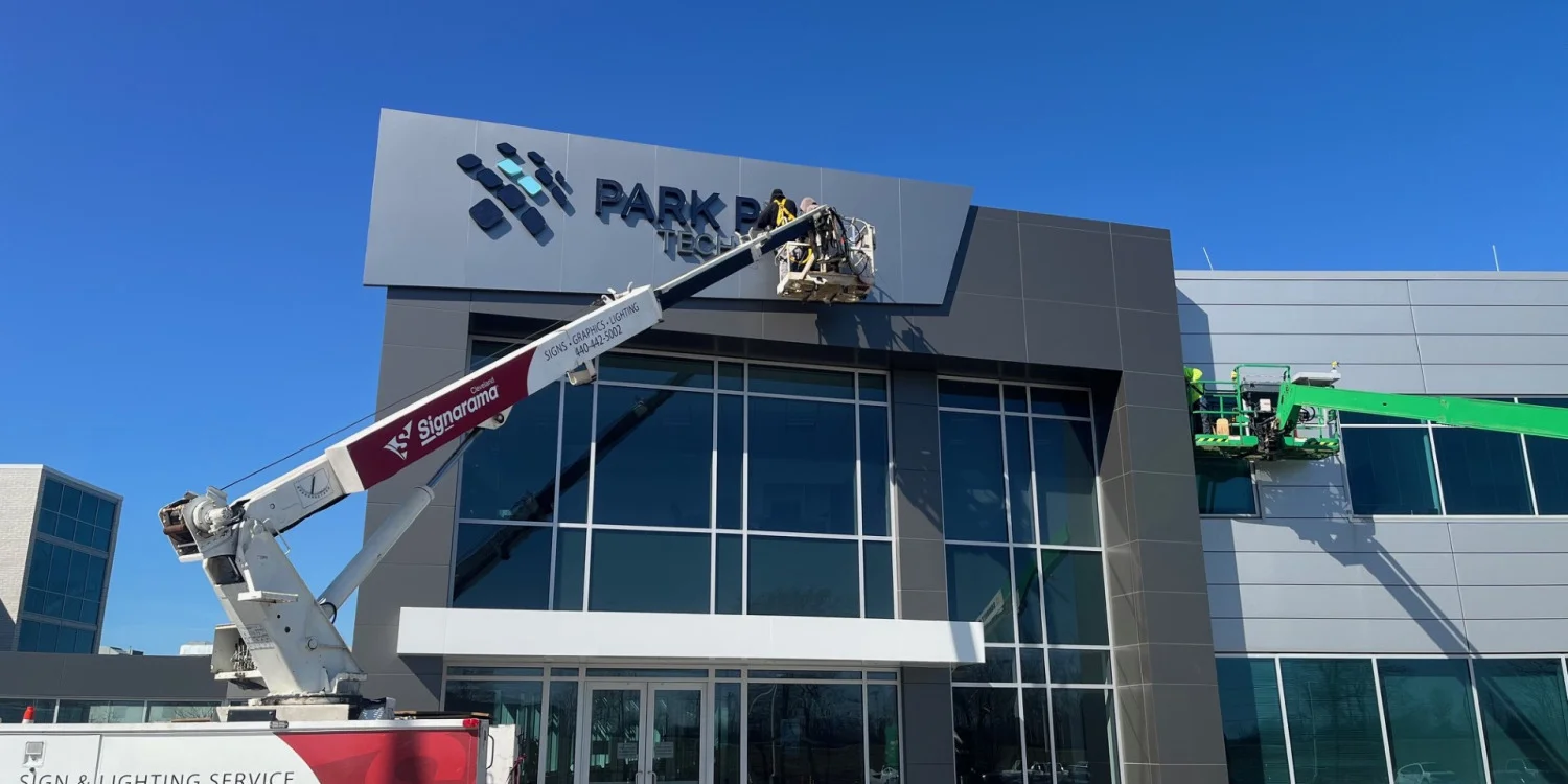 Building & Commercial Signs
