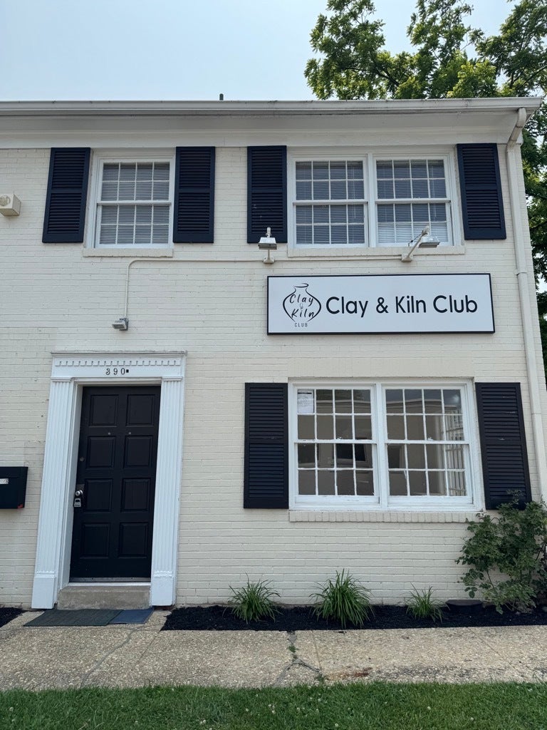 Custom Studio Sign for Clay and Kiln in Vienna, VA – Where Creativity Meets Mindfulness