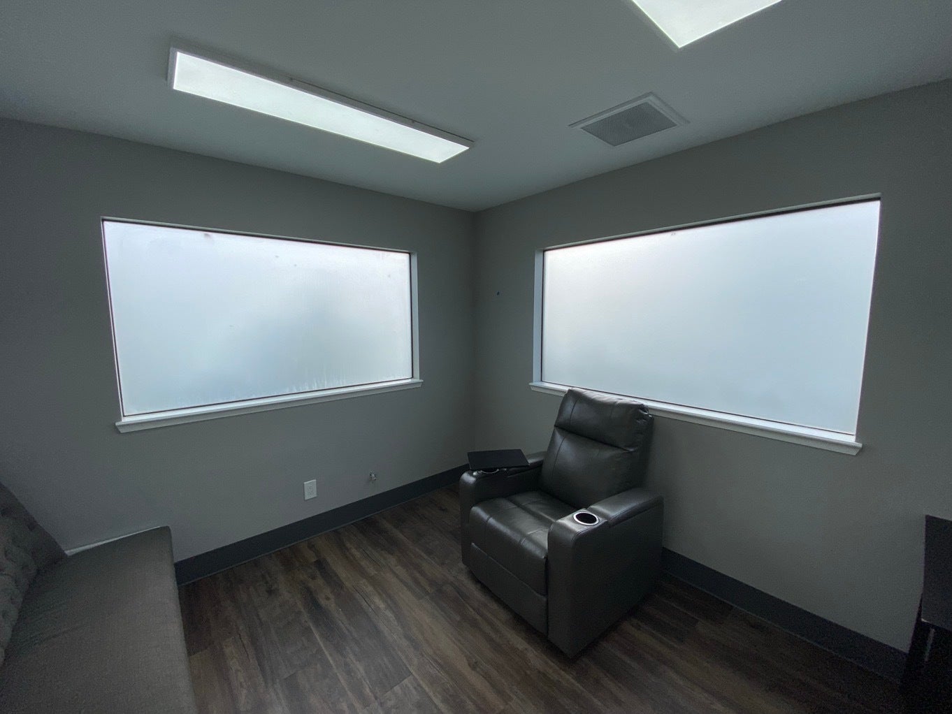 Maximize Privacy and Style with Frosted Window Vinyl for Commercial SpacesBy Signarama Redmond – Your Trusted Signage Partner in the Greater Seattle Area