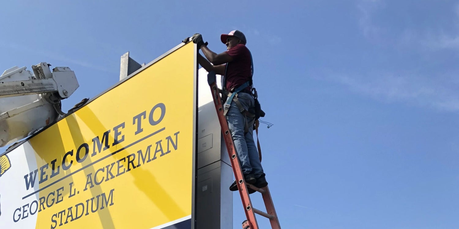 Sign Installation & Installers