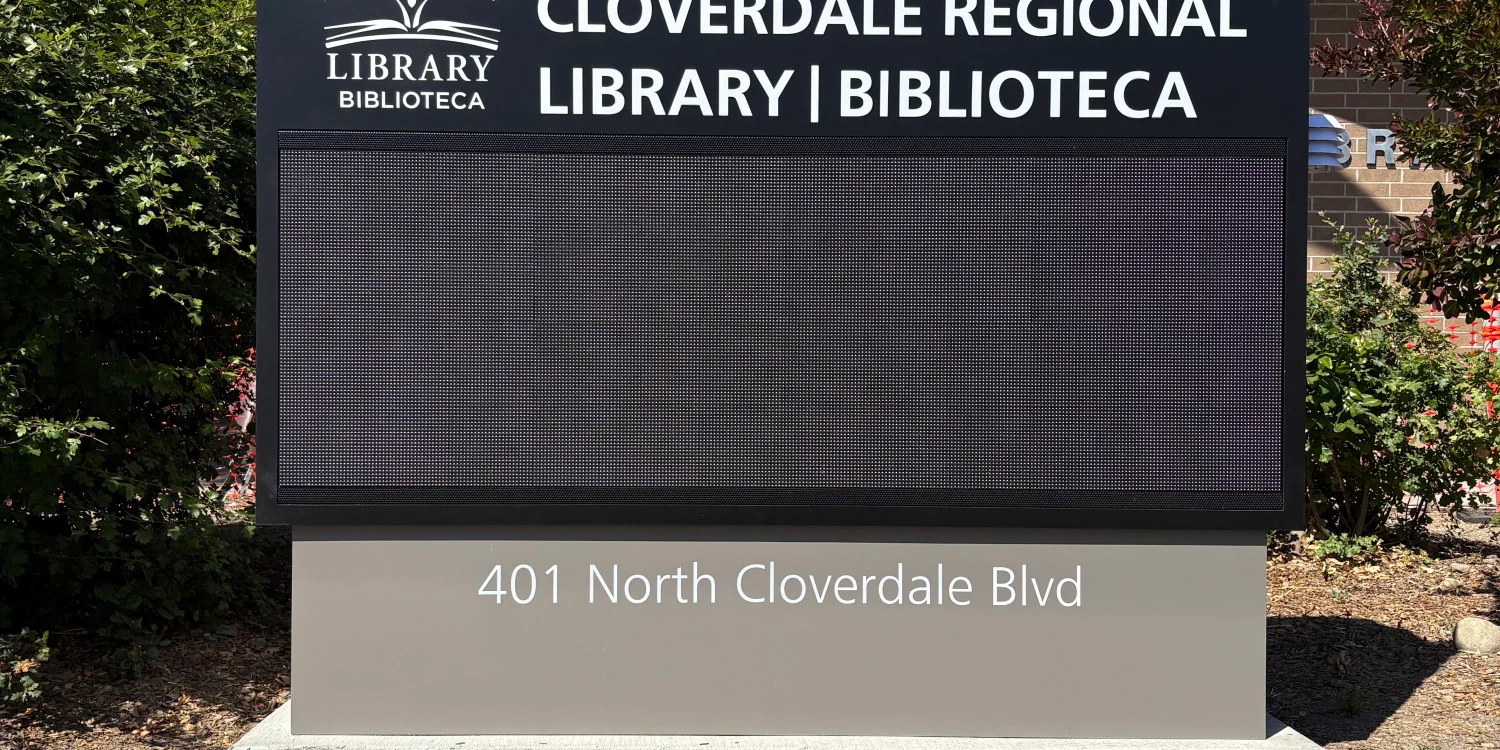 Freestanding & Standalone Signs