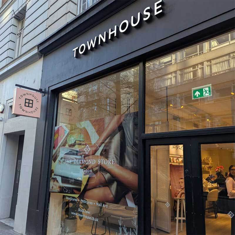 Nail Polish Takeover: Townhouse's Grand Italian Venture Nail Polish Takeover: Townhouse's Grand Italian Venture