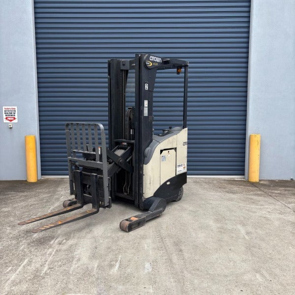Used Crown Electric Reach Forklift #W265