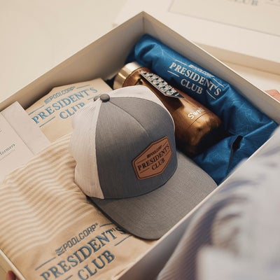 https://cdn.gorilladash.com/images/media/17335309/fully-promoted-ireland-cc-0524-client-gifts-headwear-embroidery-lifestyle-square-685a221182937.jpg?auto=webp&crop=1%3A1%2Csmart&width=400