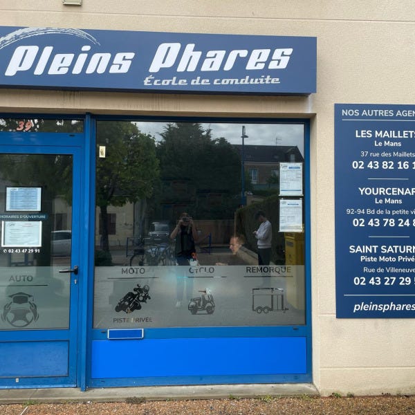 enseigne-pleins-phare-la-chapelle-saint-aubin