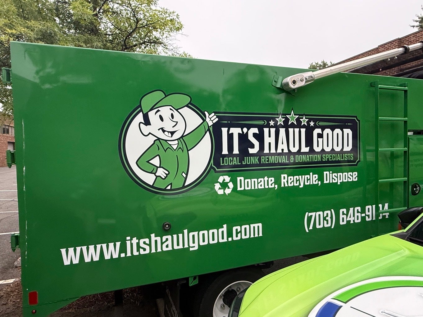 Custom Truck Decals in Tysons Corner | “It’s Haul Good” Junk Removal Stands Out on the Road