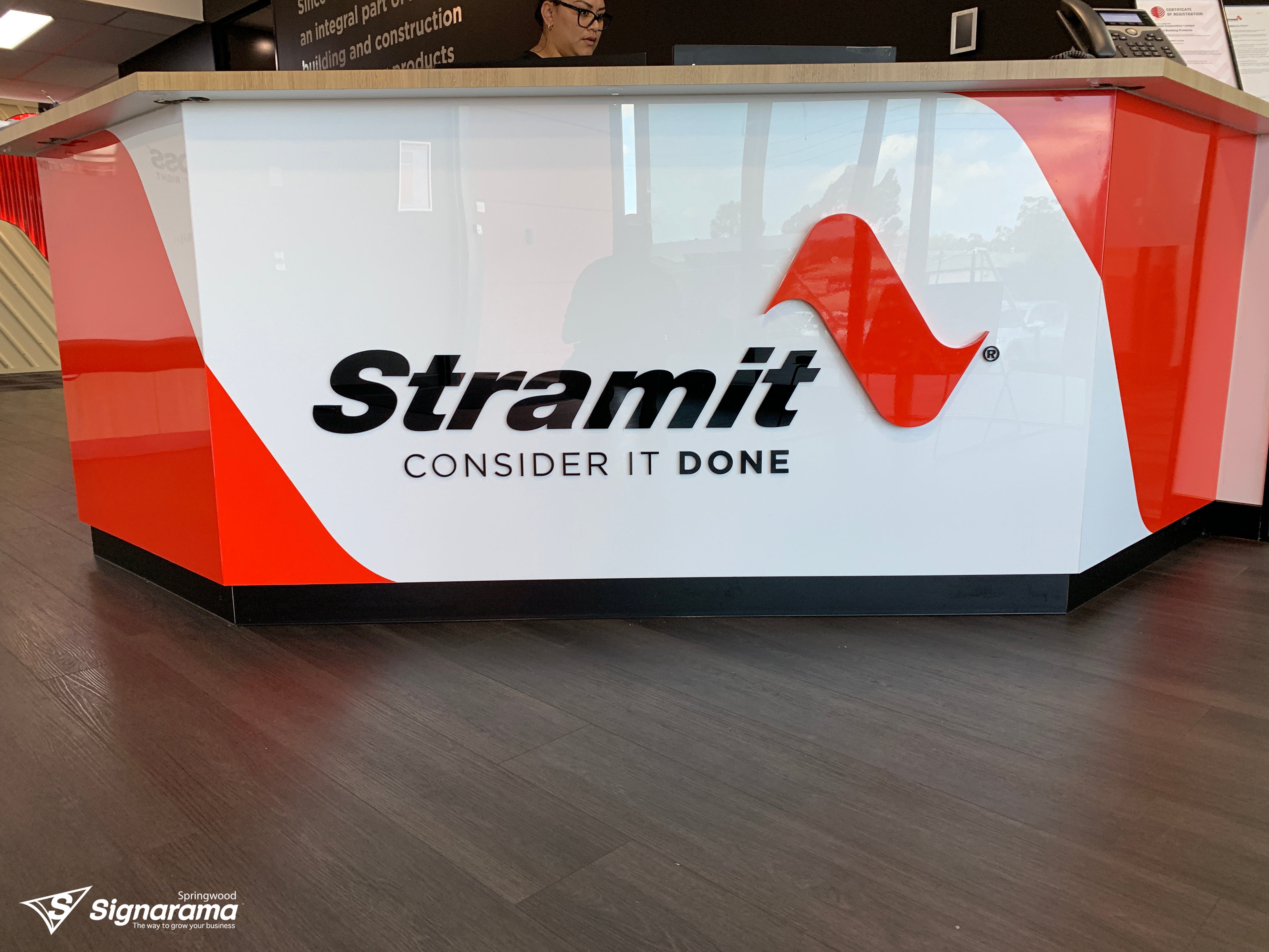 STRAMIT – 3D cut letter signage