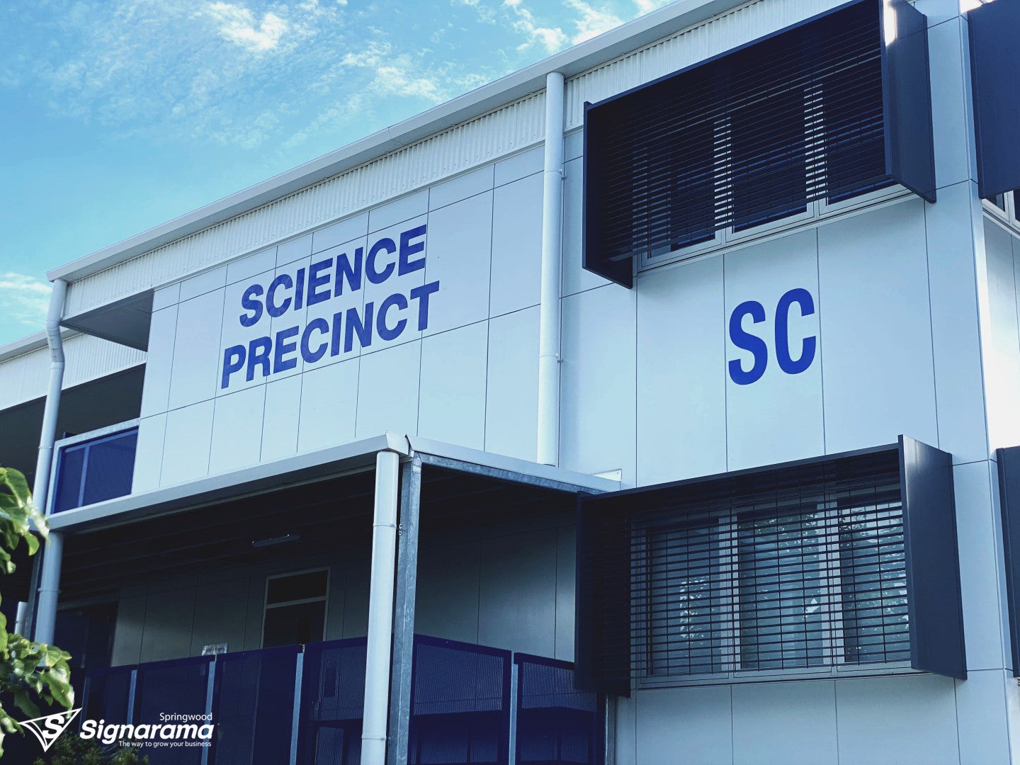 Mansfield Science Precinct – 3D cut letter signage