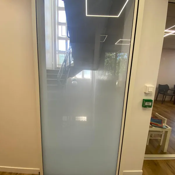 Dépoli progressif sur porte