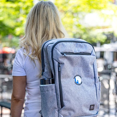 https://cdn.gorilladash.com/images/media/17366280/fully-promoted-usa-mm-0625-your-logo-here-backpack-2-square-686436112b663.jpg?auto=webp&crop=1%3A1%2Csmart&width=400
